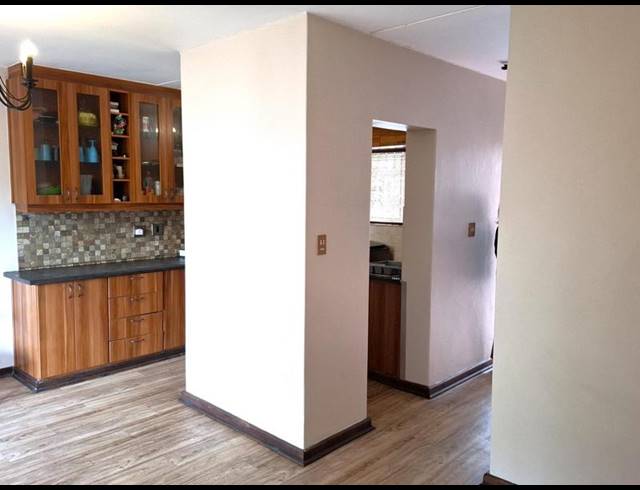 3 BEDROOM TOWNHOUSE FOR SALE IN KENRIDGE